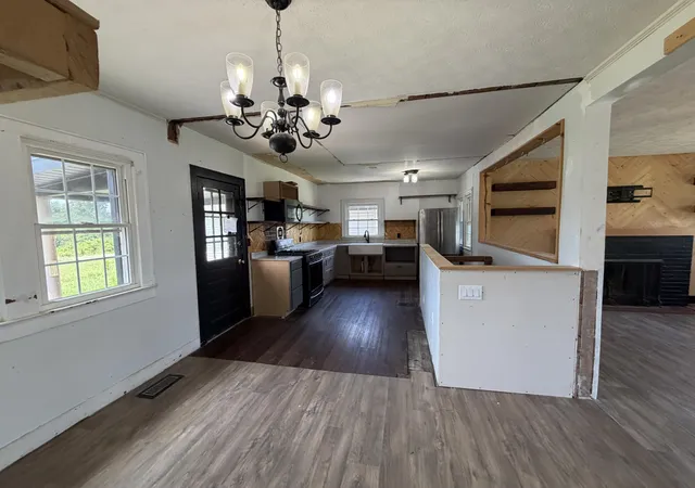 Photo 3 of Sale Pending at 17228 Dawson Rd, Dawson Springs, KY 42408 | MLS# 26020184 | Listing updated on 2026-08-05