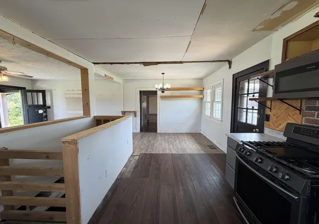 Photo 3 of Sale Pending at 17228 Dawson Rd, Dawson Springs, KY 42408 | MLS# 26020184 | Listing updated on 2026-08-05