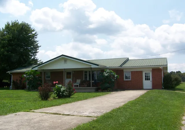 Photo 1 of Sale Pending at 7715 Cream Aly Rd, Jeffersonville, KY 40337 | MLS# 26020319 | Listing updated on 2026-08-28
