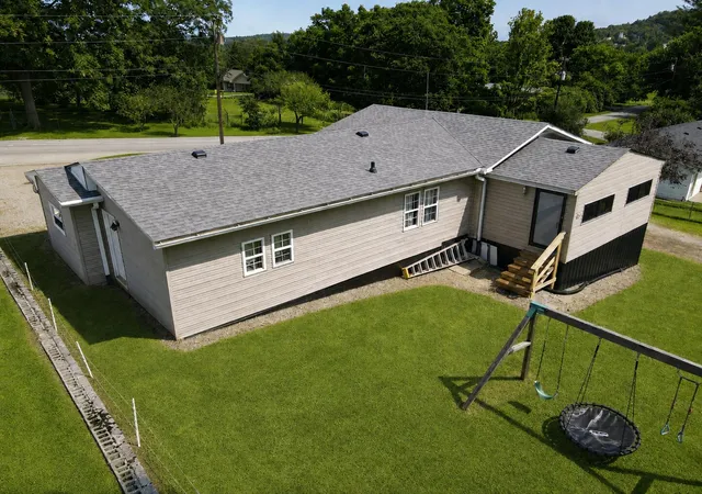 Photo 3 of Single family home for sale at 25 Wilson Ct, Monticello, KY 42633 | MLS# 26020137 | Listing updated on 2026-08-17