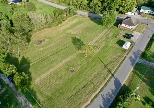 Photo 1 of Sale Pending at 3950 Lily Rd, London, KY 40744 | MLS# 26020772 | Listing updated on 2026-08-21