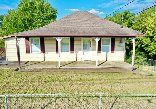 Photo 2 of Sale Pending at 3950 Lily Rd, London, KY 40744 | MLS# 26020772 | Listing updated on 2026-08-21