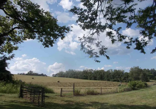 Photo 2 of Sale Pending at 656 Edgar Ln, Versailles, KY 40383 | MLS# 26020280 | Listing updated on 2026-07-30