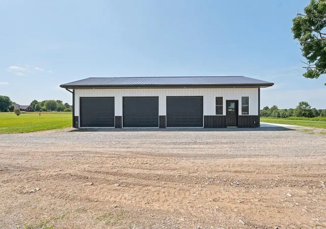 Photo 2 of Single family home for sale at 1470 N State Route 93, Kuttawa, KY 42055 | MLS# 26020409 | Listing updated on 2026-08-03