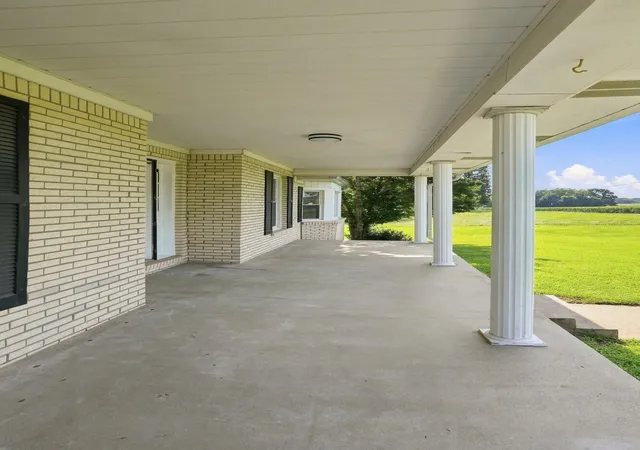 Photo 2 of Single family home for sale at 646 Rockcastle Rd, Cadiz, KY 42211 | MLS# 26020305 | Listing updated on 2026-09-16