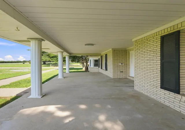 Photo 3 of Single family home for sale at 646 Rockcastle Rd, Cadiz, KY 42211 | MLS# 26020305 | Listing updated on 2026-09-16
