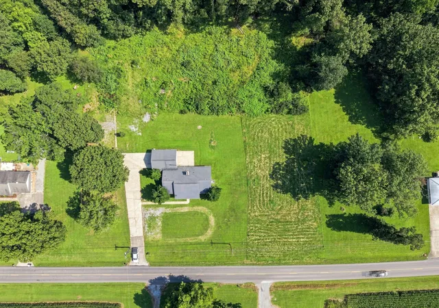 Photo 4 of Sale Pending at 646 Rockcastle Rd, Cadiz, KY 42211 | MLS# 26020305 | Listing updated on 2026-09-21