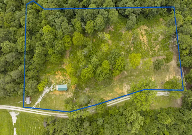 Photo 3 of Single family home for sale at 439 Lakepoint View Rd, Monticello, KY 42633 | MLS# 26020139 | Listing updated on 2026-07-28