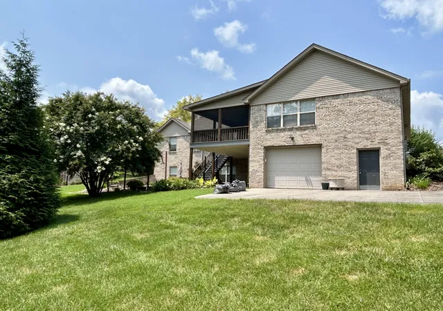 Photo 3 of Single family home for sale at 568 White Tail Run Dr, Somerset, KY 42503 | MLS# 26020433 | Listing updated on 2026-08-07