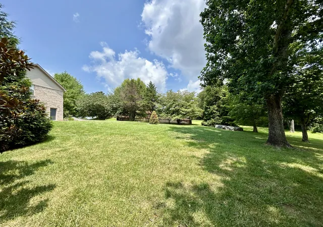 Photo 4 of Single family home for sale at 568 White Tail Run Dr, Somerset, KY 42503 | MLS# 26020433 | Listing updated on 2026-08-07