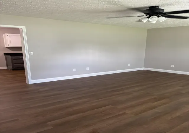 Photo 3 of Single family home for sale at 1030 Gordon Hl Pike, Corbin, KY 40701 | MLS# 26020171 | Listing updated on 2026-10-04