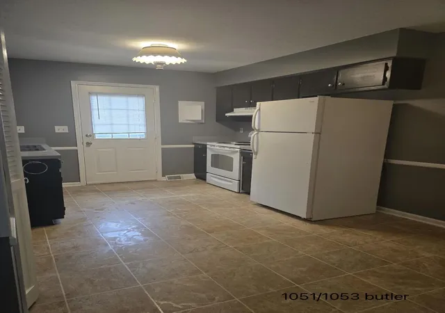 Listing Photo 4 - Condo for sale in building located at 1051-1053 Butler Dr, Danville, KY 40422