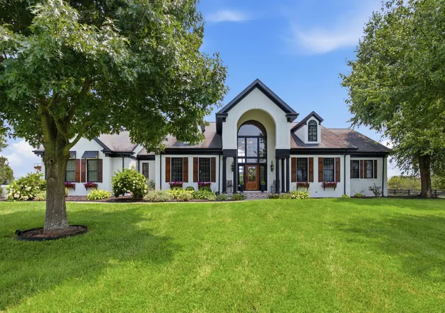 Photo 1 of Sale Pending at 109 Stirling Ln, Versailles, KY 40383 | MLS# 26020236 | Listing updated on 2026-09-04