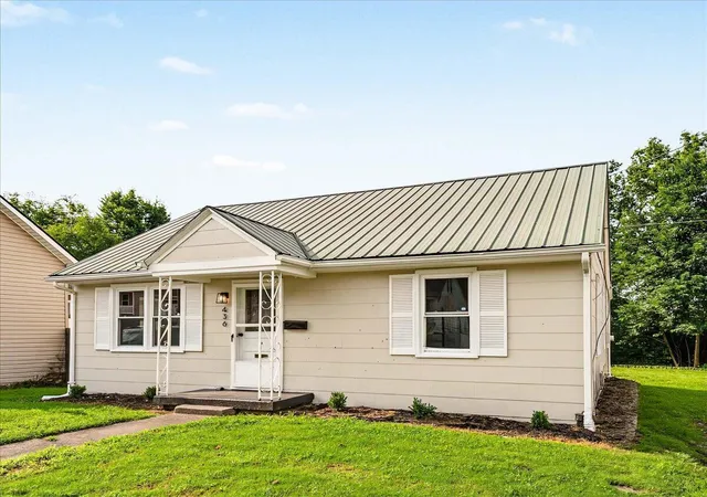Photo 2 of Sale Pending at 436 1/2 Russell St, Danville, KY 40422 | MLS# 26020205 | Listing updated on 2026-09-14