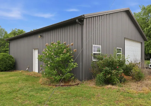 Photo 4 of Single family home for sale at 2331 Benton Briensburg Rd, Benton, KY 42025 | MLS# 26020279 | Listing updated on 2026-07-29