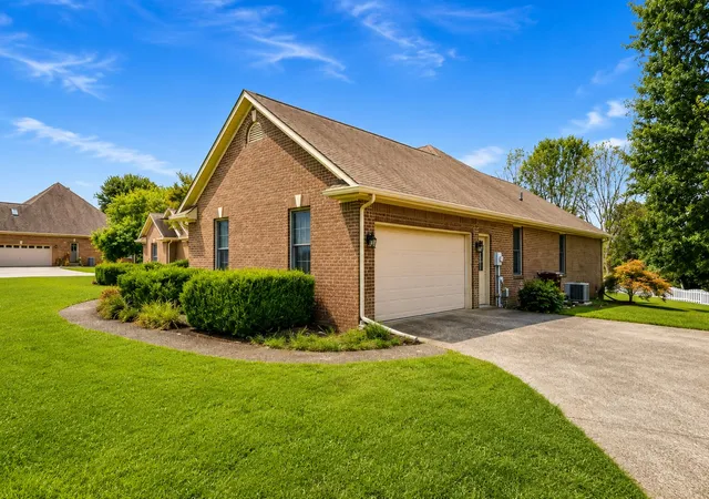 Photo 3 of Sale Pending at 3013 Iroquois Trl, Richmond, KY 40475 | MLS# 26020212 | Listing updated on 2026-09-05