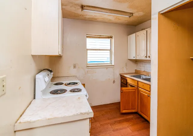 Photo 3 of Single family home for sale at 457 Chestnut St, Lexington, KY 40508 | MLS# 26020508 | Listing updated on 2026-09-04