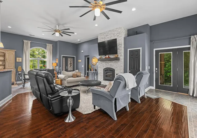 Photo 3 of Single family home for sale at 625 Pine Ridge Rd, Winchester, KY 40391 | MLS# 26020298 | Listing updated on 2026-09-30