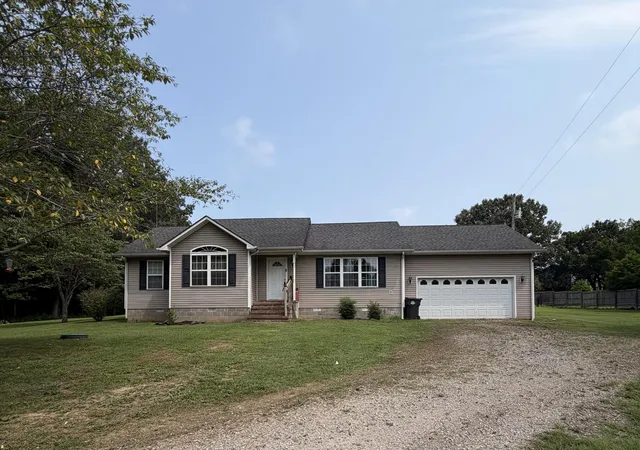 Photo 1 of Single family home for sale at 1325 Beane Rd, Murray, KY 42071 | MLS# 26020257 | Listing updated on 2026-07-29