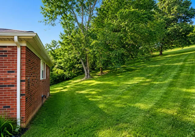 Photo 4 of Sale Pending at 110 Oriole St, Carlisle, KY 40311 | MLS# 26020478 | Listing updated on 2026-09-06