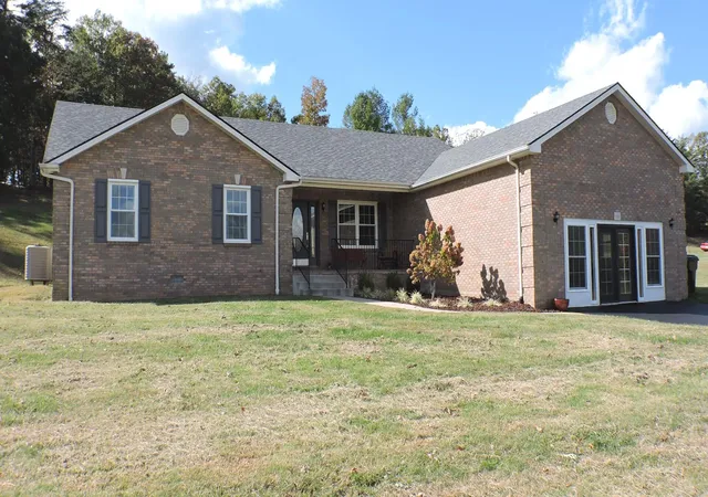 Photo 1 of Single family home for sale at 110 Fay St, Jeffersonville, KY 40337 | MLS# 26020258 | Listing updated on 2026-07-29