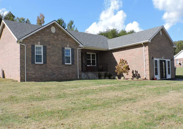 Photo 3 of Single family home for sale at 110 Fay St, Jeffersonville, KY 40337 | MLS# 26020258 | Listing updated on 2026-07-29