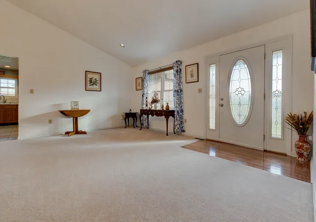 Photo 4 of Single family home for sale at 110 Fay St, Jeffersonville, KY 40337 | MLS# 26020258 | Listing updated on 2026-07-29