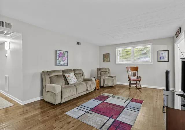 Photo 3 of Condo for sale at 175 Malabu Dr #63, Lexington, KY 40503 | MLS# 26020270 | Listing updated on 2026-09-02