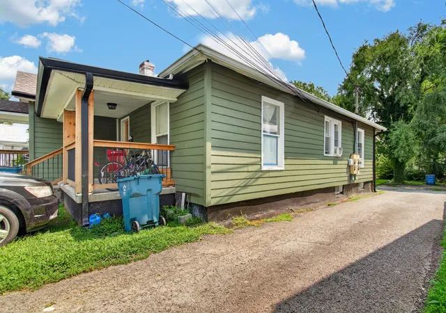 Photo 3 of Multi family home for sale at 318 Harding St, Danville, KY 40422 | MLS# 26020621 | Listing updated on 2026-08-04