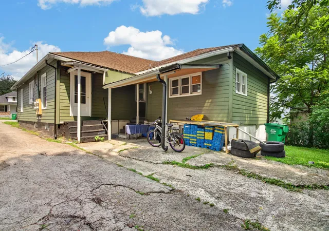 Listing Photo 5 - Condo for sale in building located at 318 Harding St, Danville, KY 40422