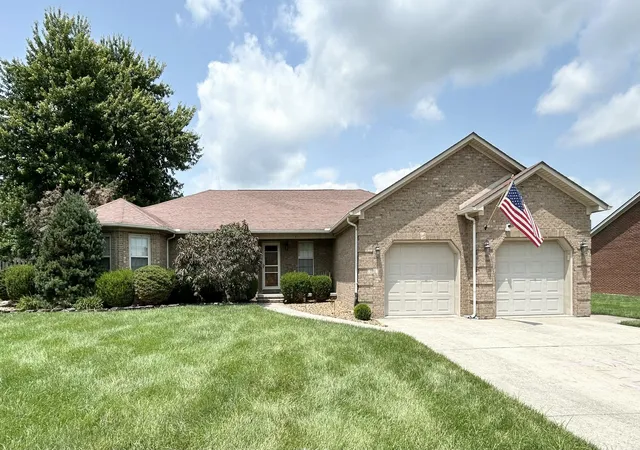 Photo 1 of Sale Pending at 101 Dale Ave, Berea, KY 40403 | MLS# 26020287 | Listing updated on 2026-07-31