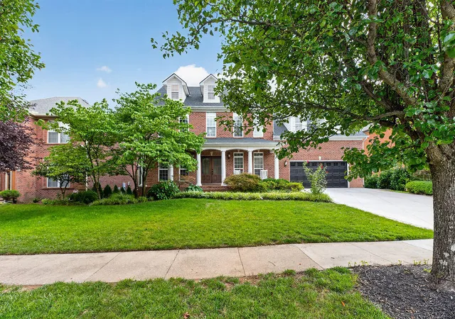 Photo 2 of Single family home for sale at 3176 Hemingway Ln, Lexington, KY 40513 | MLS# 26020365 | Listing updated on 2026-08-02