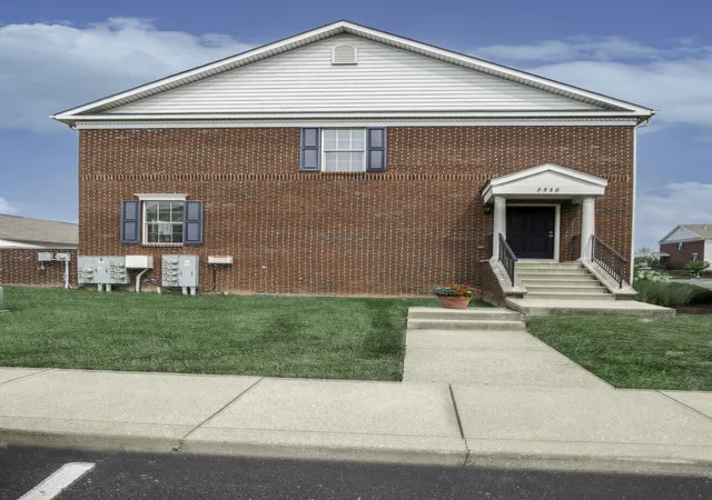 Photo 2 of Condo for sale at 2332 Aristocracy Cir, Lexington, KY 40509 | MLS# 26020289 | Listing updated on 2026-09-16
