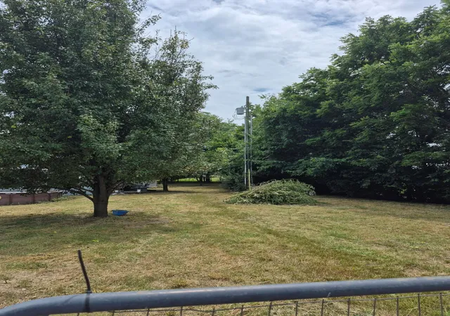 Photo 4 of Sale Pending at 226 Water Shed Rd, Sharpsburg, KY 40374 | MLS# 26020291 | Listing updated on 2026-10-16