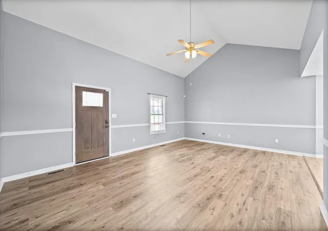 Photo 3 of Sale Pending at 1040 Billy Goat Hl Rd, Hopkinsville, KY 42240 | MLS# 26020292 | Listing updated on 2026-08-22