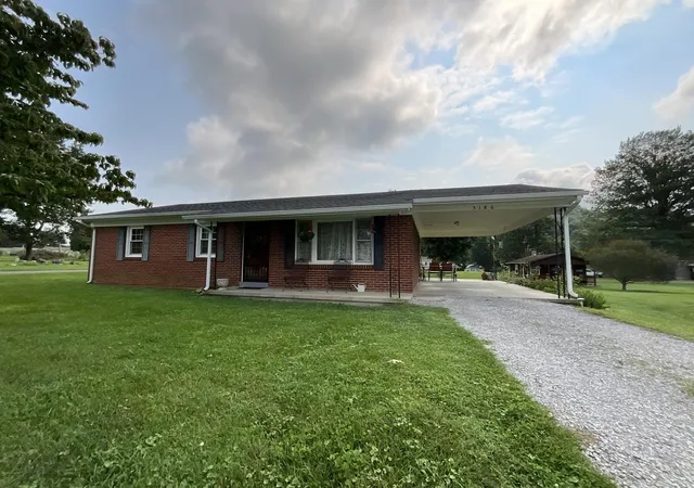Photo 1 of Single family home for sale at 3186 Ky 198, Hustonville, KY 40437 | MLS# 26020300 | Listing updated on 2026-08-30