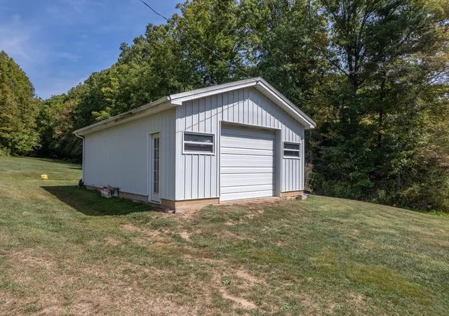Photo 4 of Single family home for sale at 6194 Highway 460, West Liberty, KY 41472 | MLS# 26021131 | Listing updated on 2026-09-11