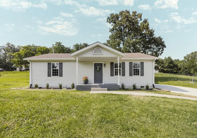 Photo 1 of Sale Pending at 48 Windy Cvs Ln, Stanton, KY 40380 | MLS# 26020616 | Listing updated on 2026-09-14