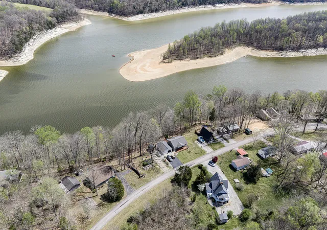 Photo 1 of Single family home for sale at 273 Shady Acres Rd, Lucas, KY 42156 | MLS# 26020339 | Listing updated on 2026-10-16