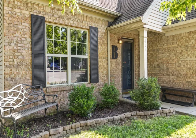 Photo 3 of Sale Pending at 106 Oconner Ct, Georgetown, KY 40324 | MLS# 26020446 | Listing updated on 2026-08-29