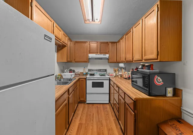 Listing Photo 4 - Condo for sale in building located at 3426 Main St, Stamping Ground, KY 40379
