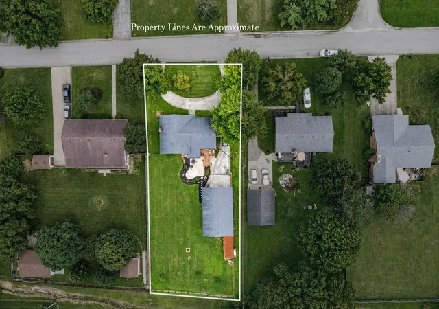 Photo 3 of Sale Pending at 1032 Crestwood Hts, Paris, KY 40361 | MLS# 26021488 | Listing updated on 2026-09-14