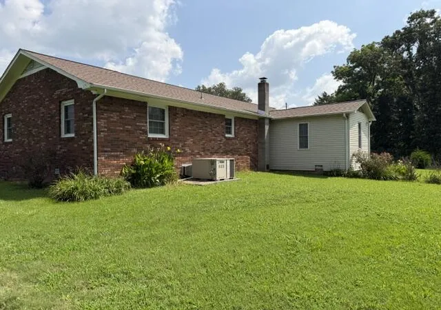 Photo 4 of Single family home for sale at 225 E St Rt 339, Mayfield, KY 42066 | MLS# 26020367 | Listing updated on 2026-08-06