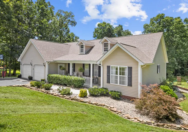 Photo 1 of Sale Pending at 43 Twisty Crk Rd, London, KY 40744 | MLS# 26021018 | Listing updated on 2026-09-16
