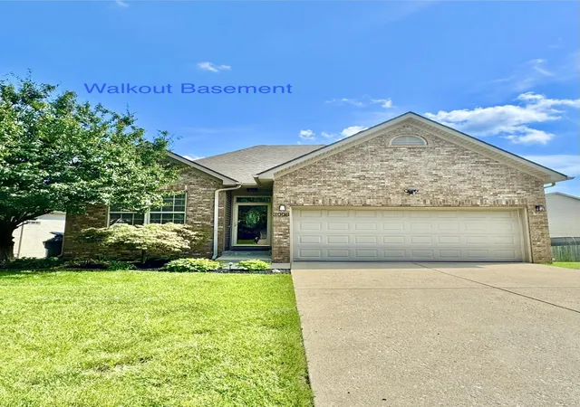 Photo 1 of Single family home for sale at 3008 Roundway Dl Ln, Lexington, KY 40509 | MLS# 26021126 | Listing updated on 2026-08-27