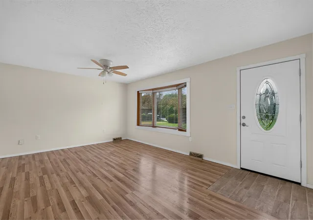 Photo 2 of Sale Pending at 43 Crupper Ln, Alexandria, KY 41001 | MLS# 26020866 | Listing updated on 2026-09-03