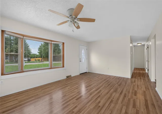 Photo 3 of Sale Pending at 43 Crupper Ln, Alexandria, KY 41001 | MLS# 26020866 | Listing updated on 2026-09-03