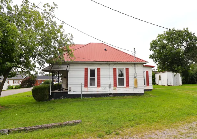 Photo 3 of Single family home for sale at 357 S Magnolia St, Harrodsburg, KY 40330 | MLS# 26020708 | Listing updated on 2026-08-02