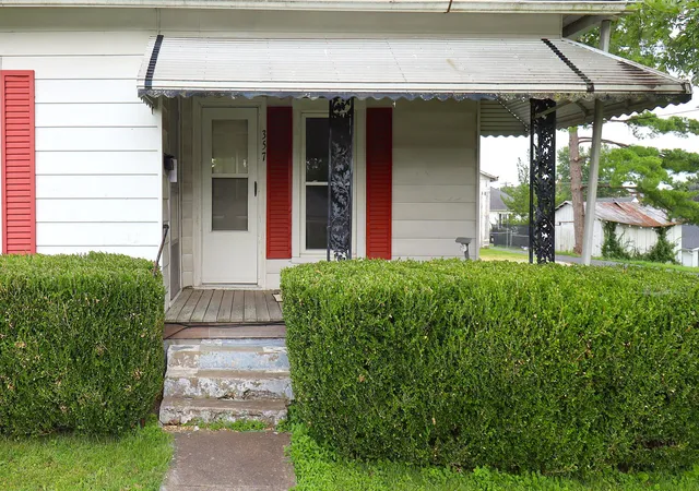 Photo 3 of Single family home for sale at 357 S Magnolia St, Harrodsburg, KY 40330 | MLS# 26020708 | Listing updated on 2026-09-26