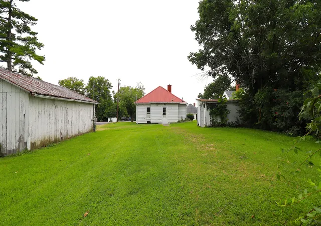 Photo 4 of Single family home for sale at 357 S Magnolia St, Harrodsburg, KY 40330 | MLS# 26020708 | Listing updated on 2026-09-26
